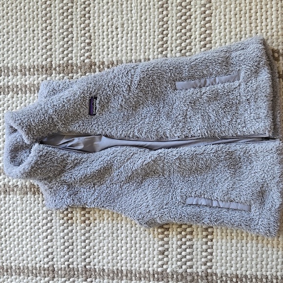 Patagonia Sherpa Vest Size Small - Picture 2 of 4
